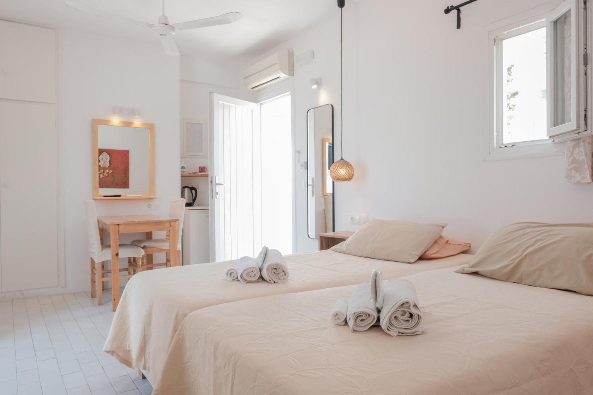 Angela'S Rooms Mykonos Town エクステリア 写真